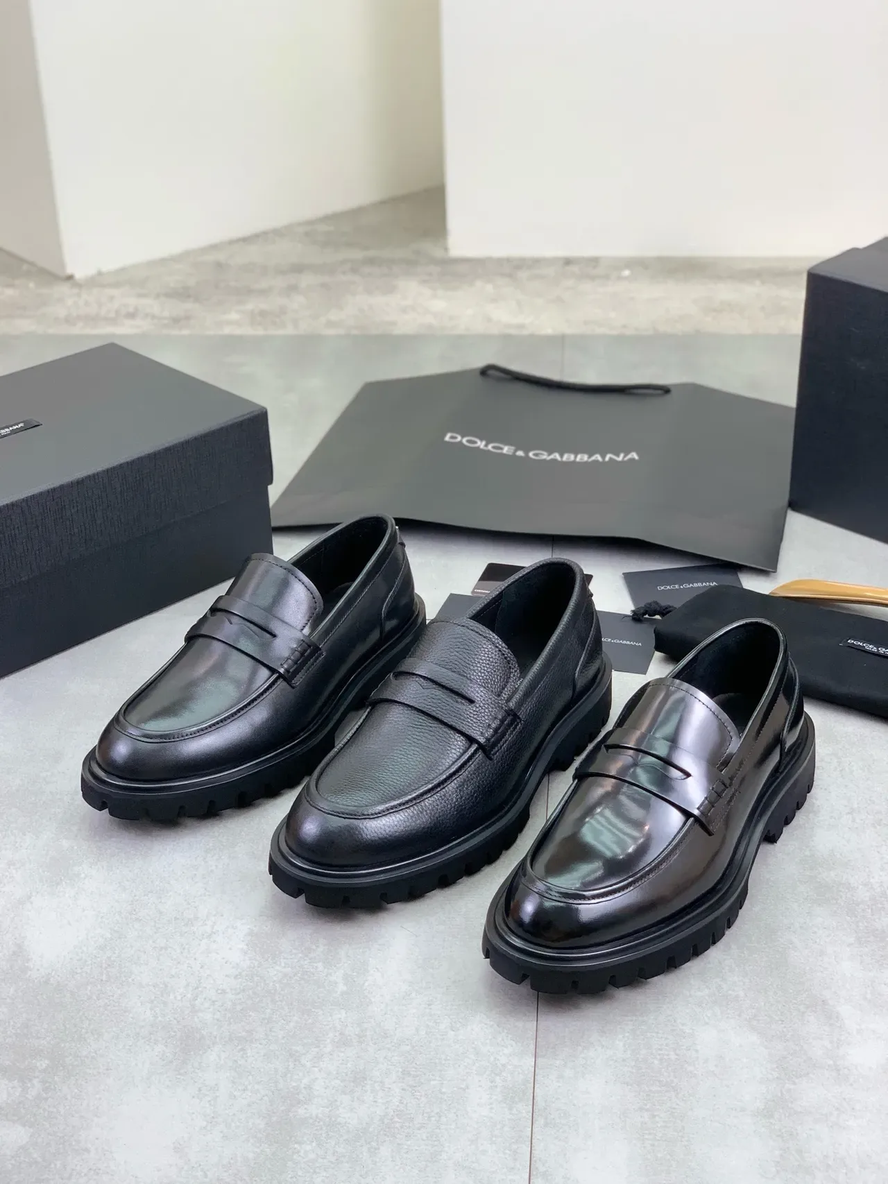 Dolce & Gabbana Penny Loafer Noir Cuir Grainé à Bride 2