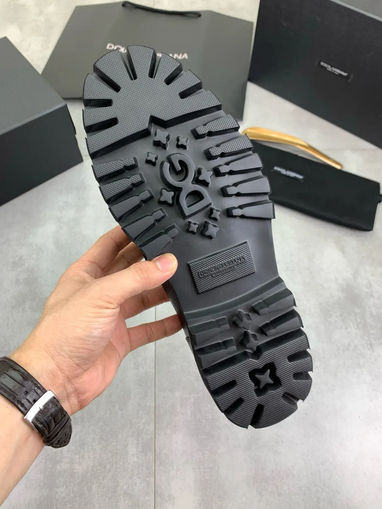 Dolce & Gabbana Penny Loafer Noir Cuir Grainé à Bride 4