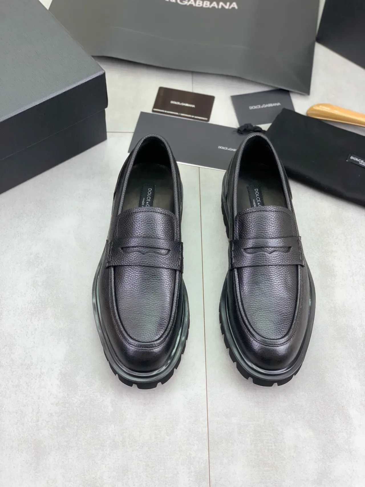 Dolce & Gabbana Penny Loafer Noir Cuir Grainé à Bride 5