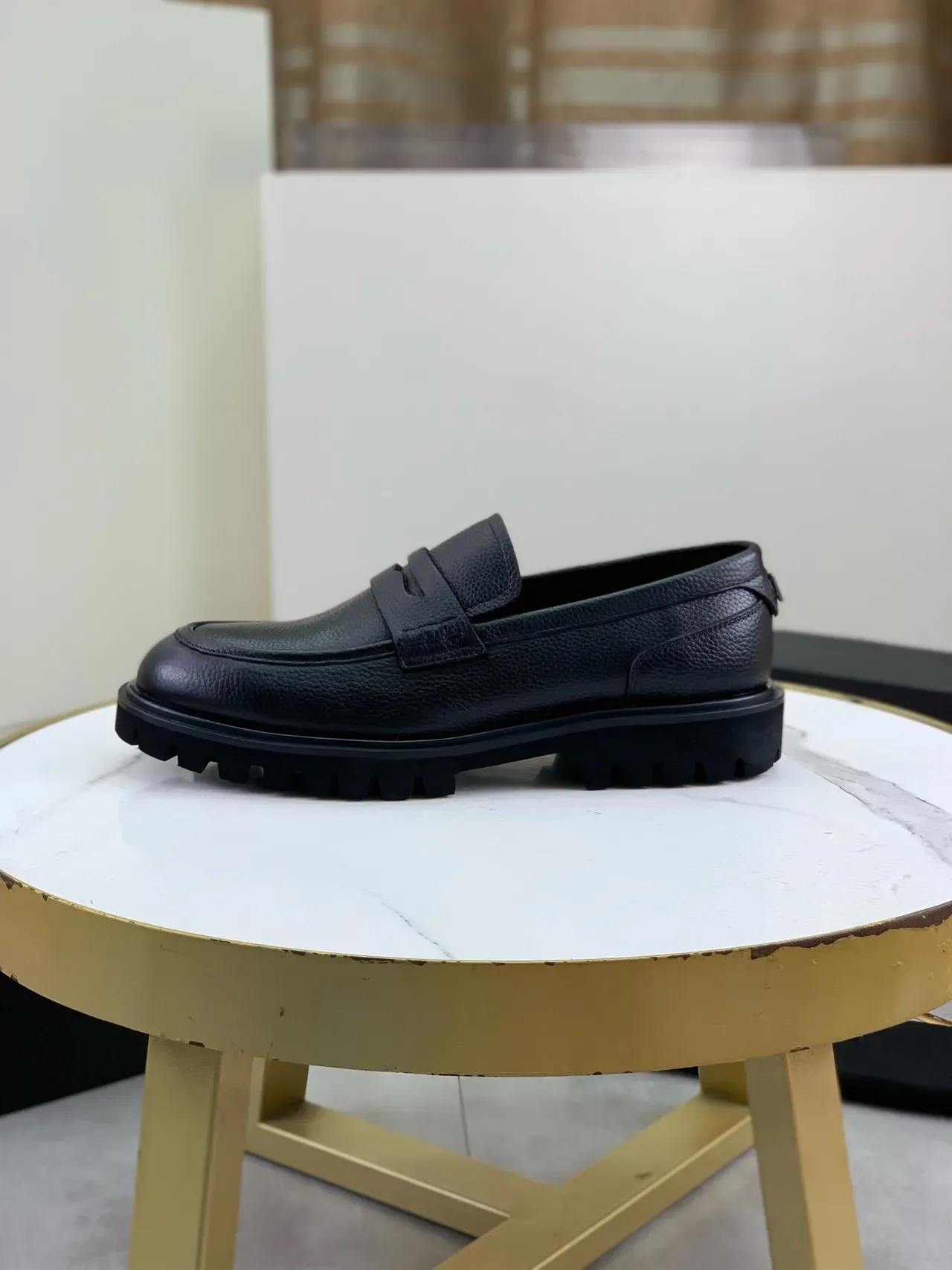 Dolce & Gabbana Penny Loafer Noir Cuir Grainé à Bride 6