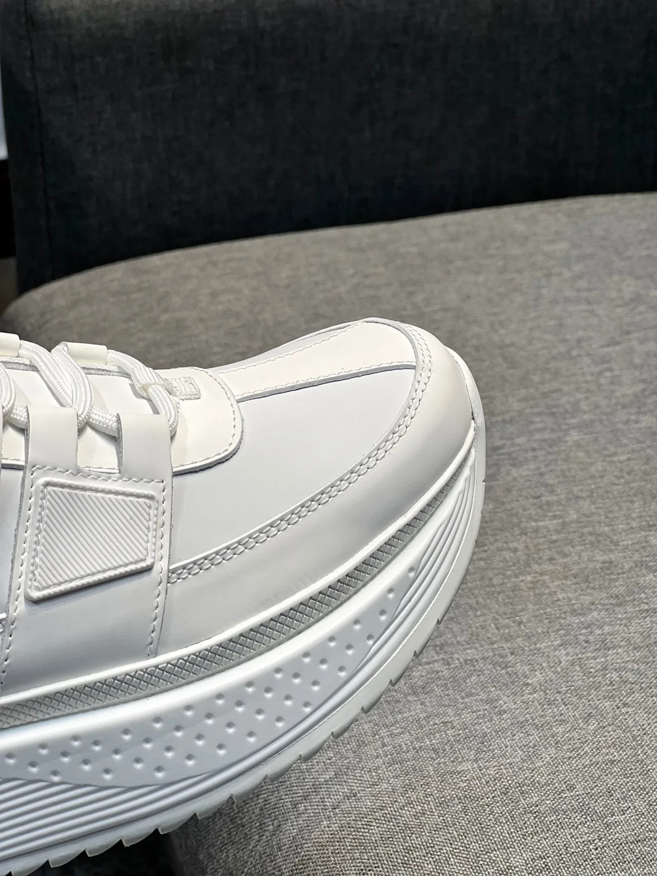 Dolce & Gabbana White Green Leather Upper Embossed D&G Plaque Chunky Sneakers 4