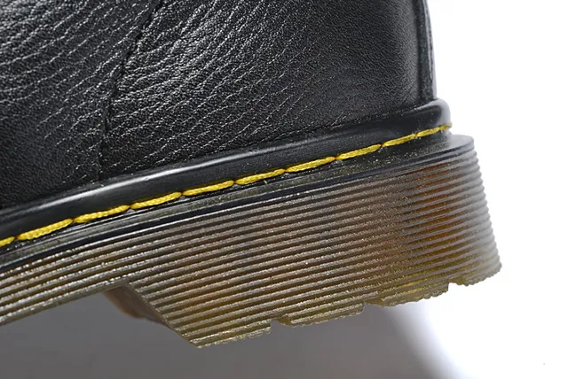Dr. Martens 1460 Bota Martin Marrón Cuero Granulado 4