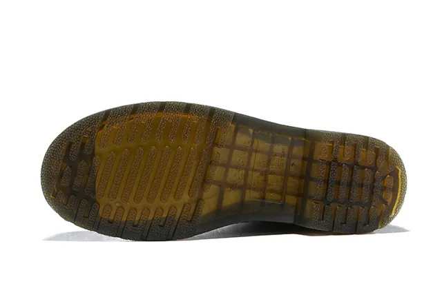 Dr. Martens 1460 Bota Martin Marrón Cuero Granulado 18