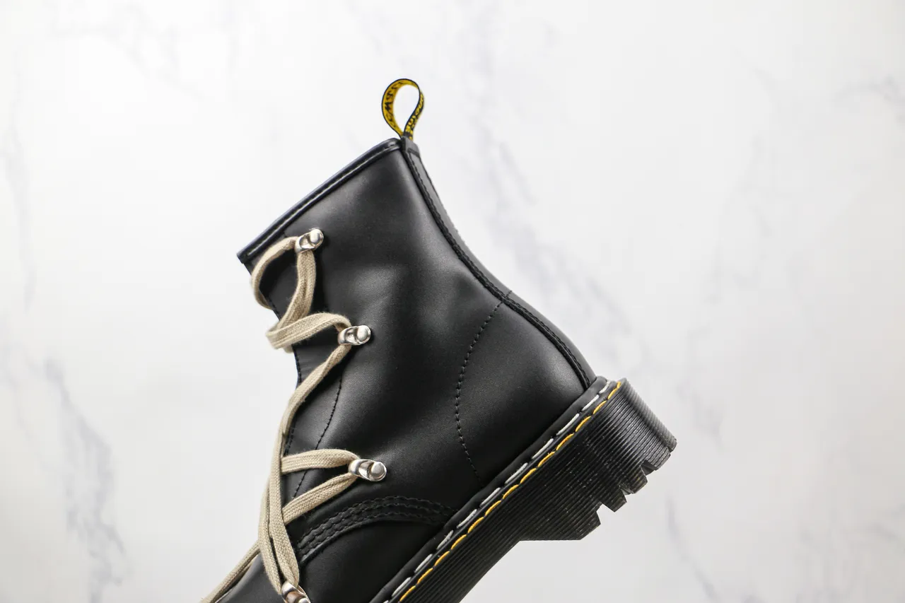 Dr. Martens Negro Beige Cuero Suave Cordones Botas Martin 3