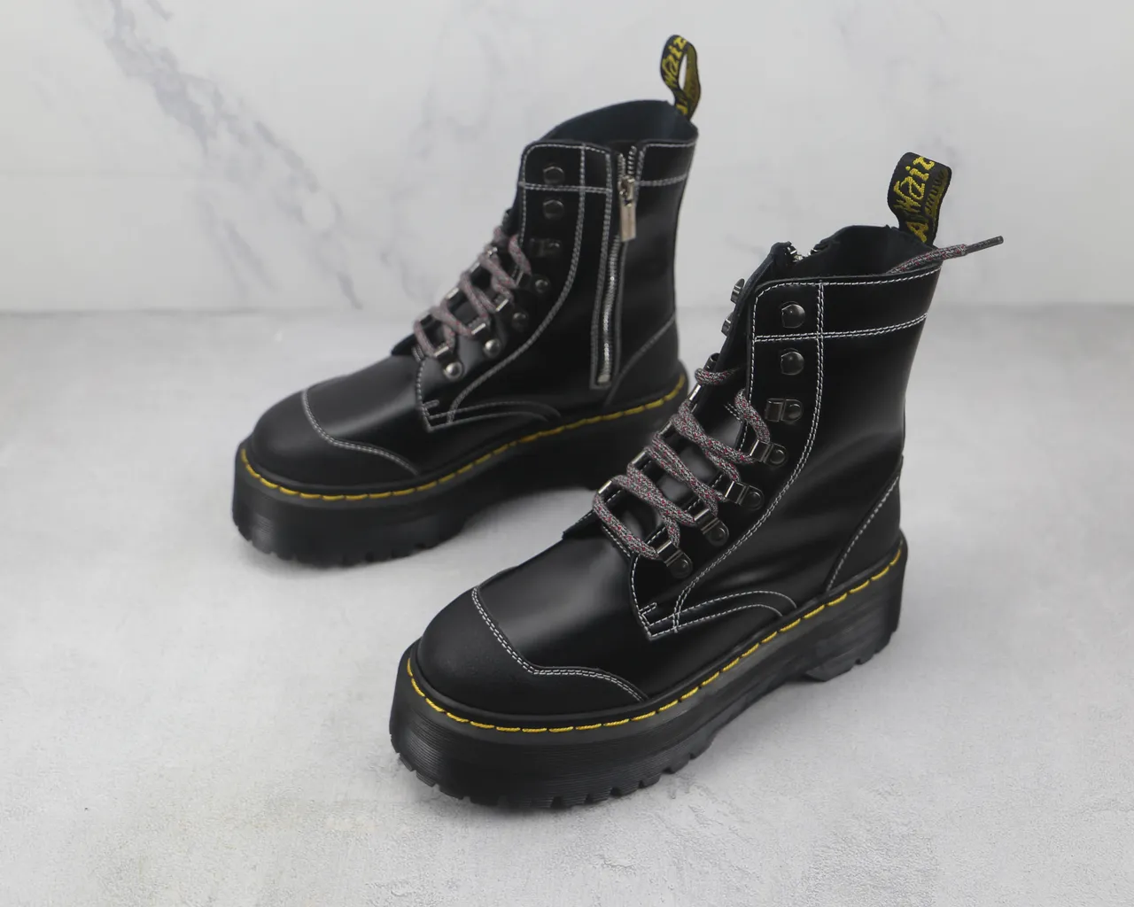 Dr. Martens Jadon Platform 黑色皮革马丁靴 4