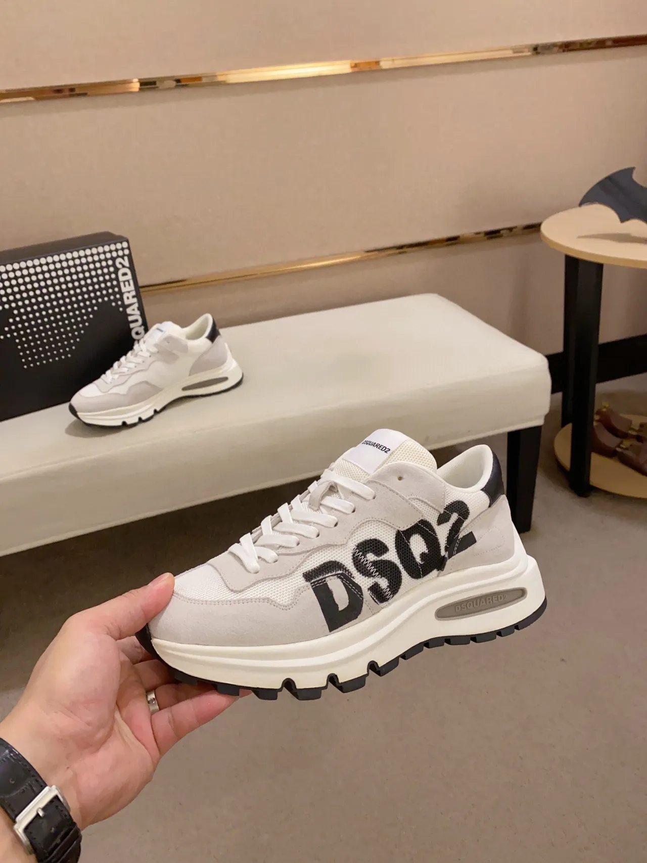 Dsquared2 ICON حذاء رياضي لايف ستايل رمادي لوجو Oversized 7