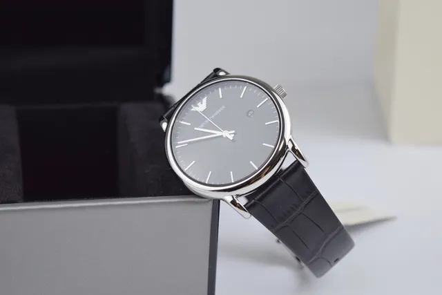 Emporio Armani কালো রূপালি ন্যূনতম ড্রেস কোয়ার্টজ ঘড়ি 4