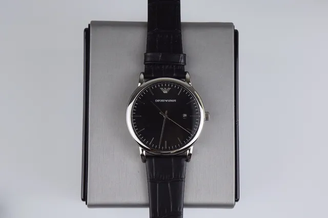 Emporio Armani কালো রূপালি ন্যূনতম ড্রেস কোয়ার্টজ ঘড়ি 6