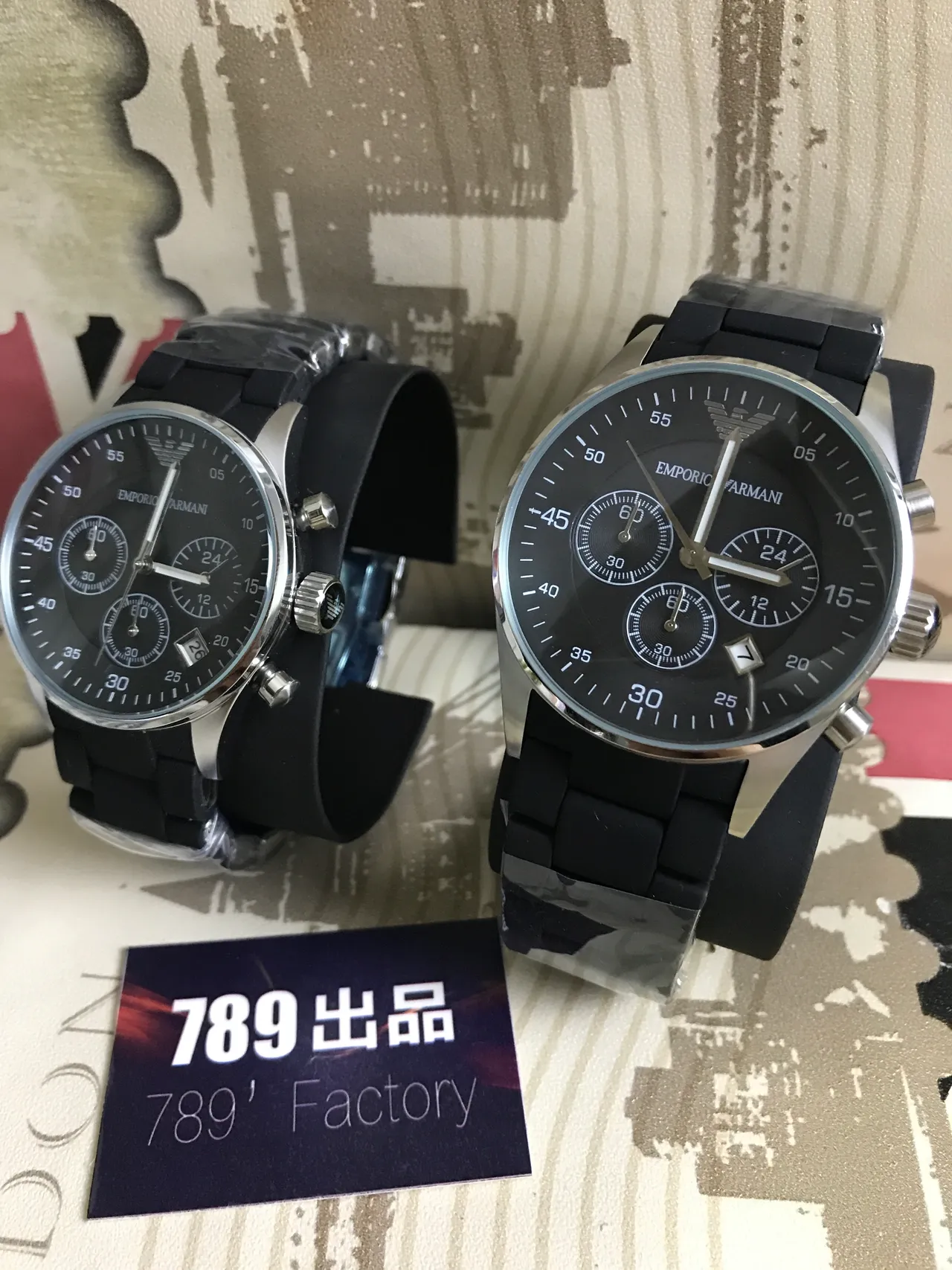 Emporio Armani Chronographe Cadran Noir Bracelet Caoutchouc Montre Quartz 2