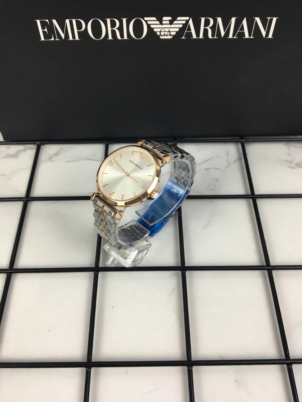 Emporio Armani Relógio Prata Dourado Caso Redondo Disco Sunray Quartzo 4