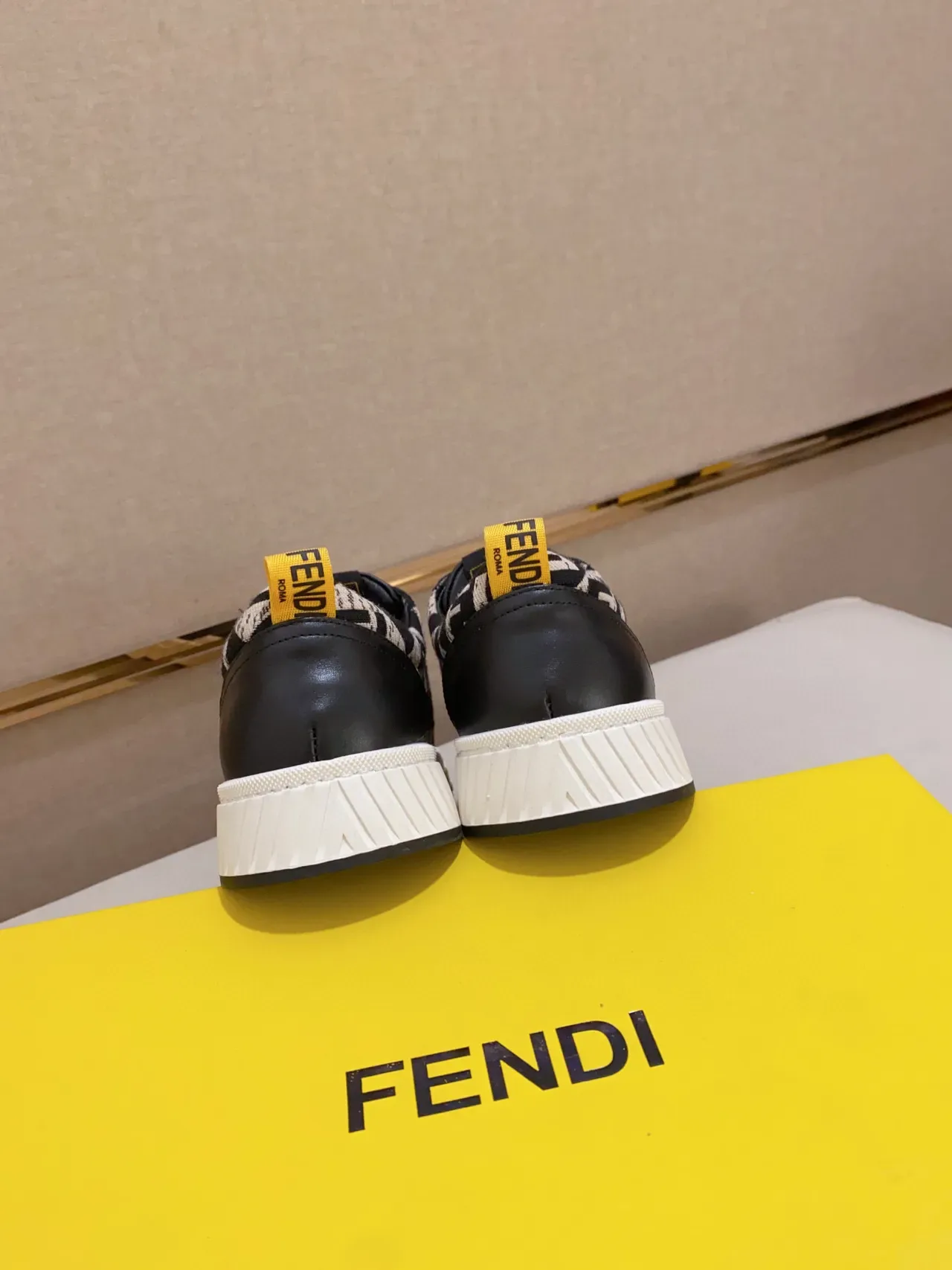 Fendi Sneakers Lifestyle Noir Rouge FF Monogram Print Logo Stripe 3