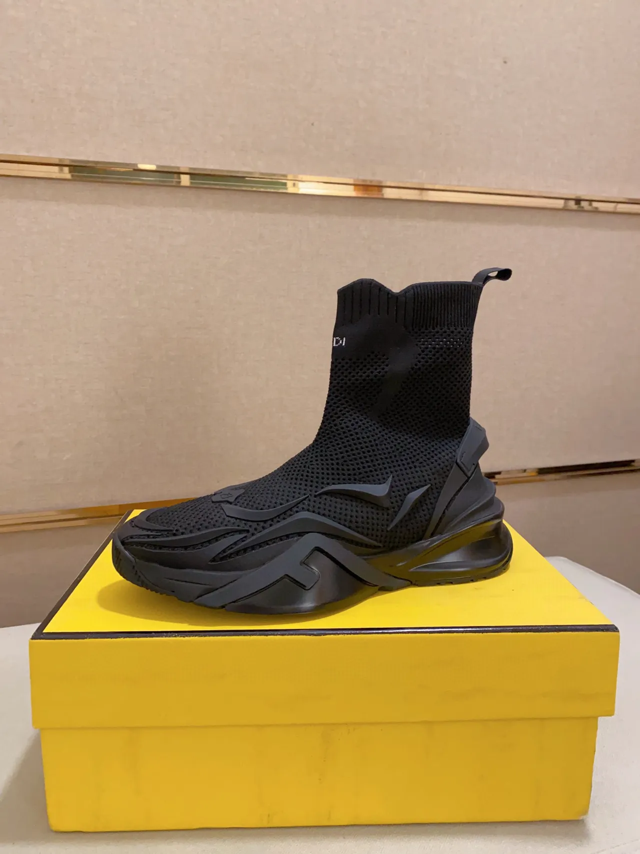 Fendi Sneakers Chunky noires à collet de chaussette en maille sculptée semelle multi-densité 9