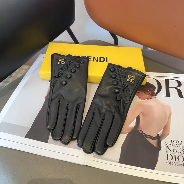 Fendi FF Logo Ruched Button Leather Gloves 6
