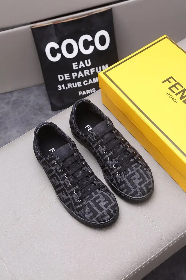 Fendi FF Monogram Sneaker Noir Gris Haut en Textile Monogramé Cupsole Lifestyle Sneakers 4
