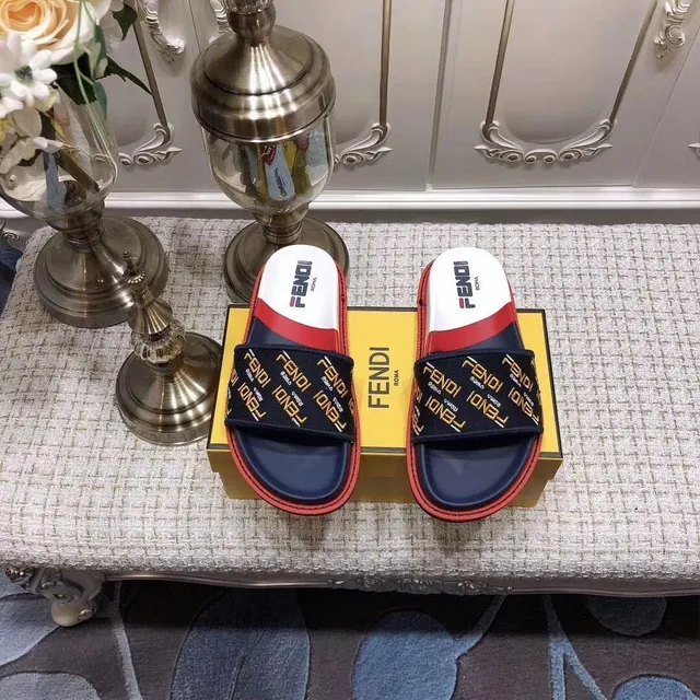 Fendi Logotipo Cinta Slide Multicor Chinelo 1