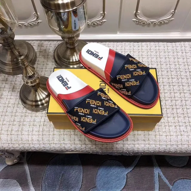 Fendi Logotipo Cinta Slide Multicor Chinelo 5