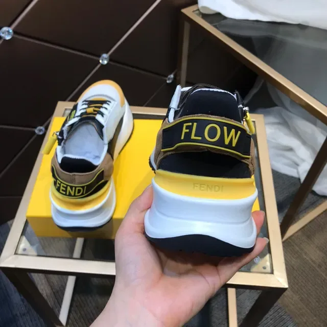 Fendi Sneakers blanches et jaunes avec accents de fermetures éclair et bloc de couleur chunky 6