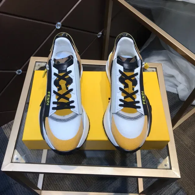 Fendi Sneakers blanches et jaunes avec accents de fermetures éclair et bloc de couleur chunky 9