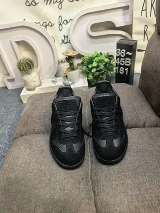 All-Black Panelled Low-Top Lifestyle Sneakers 10