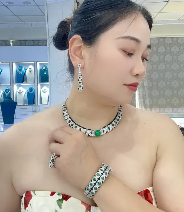 Art Deco-Style Geometric Diamond Emerald Onyx Drop Earrings 2