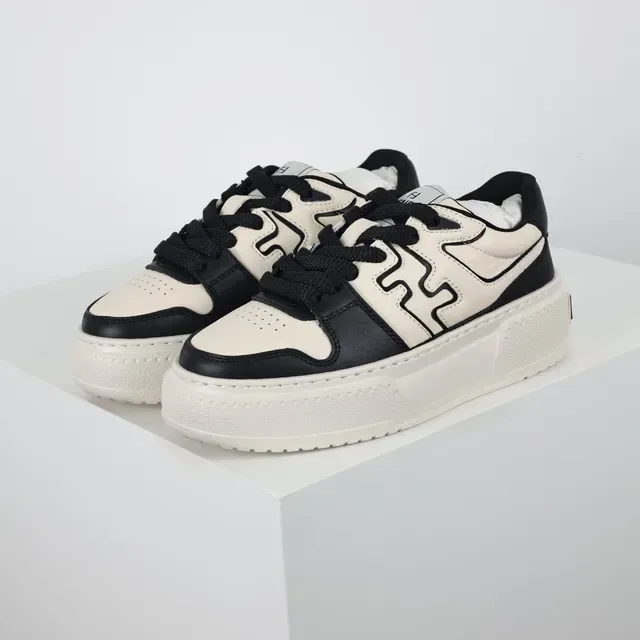 Beige Black Two-Tone Leather Stitched Motif Overlay Sneakers 2