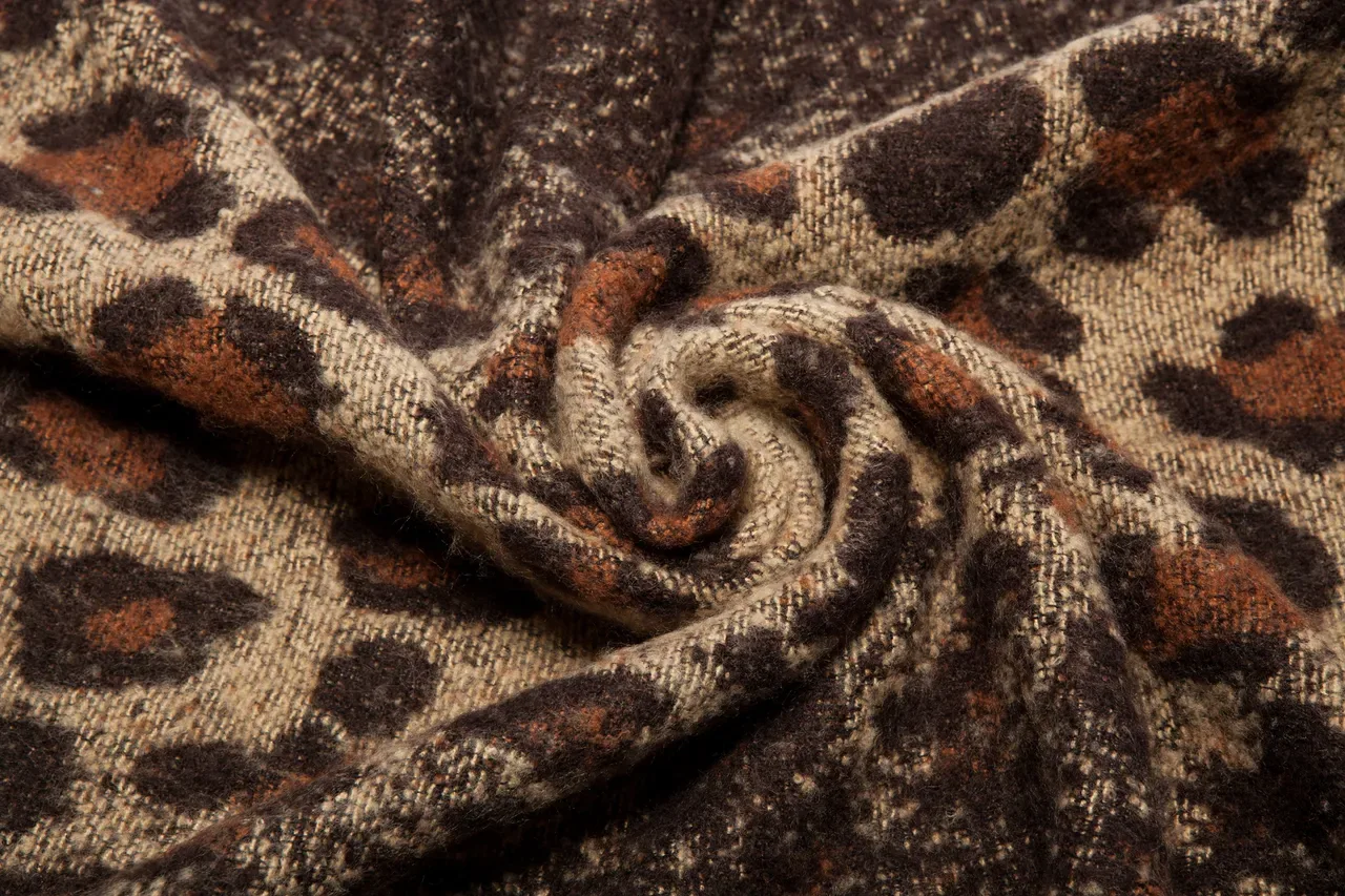 Beige Brown Knitted Leopard Print Scarve 21