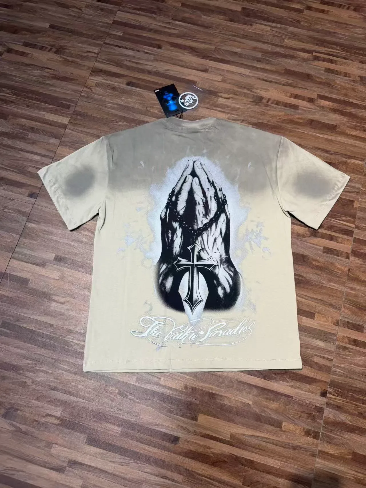 Beige Distressed Graphic Print Dual-Sided Art T-Shirt 3