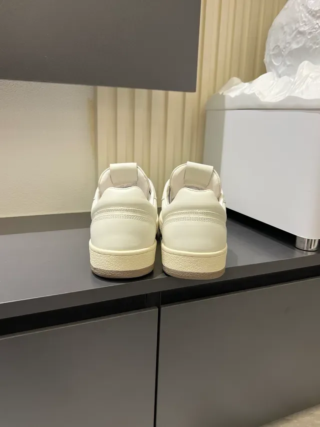 Beige Gray Low-Top Mesh-and-Leather Panel Construction Sneakers 2