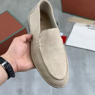 米色麂皮 Moc-Toe 套脚乐福鞋