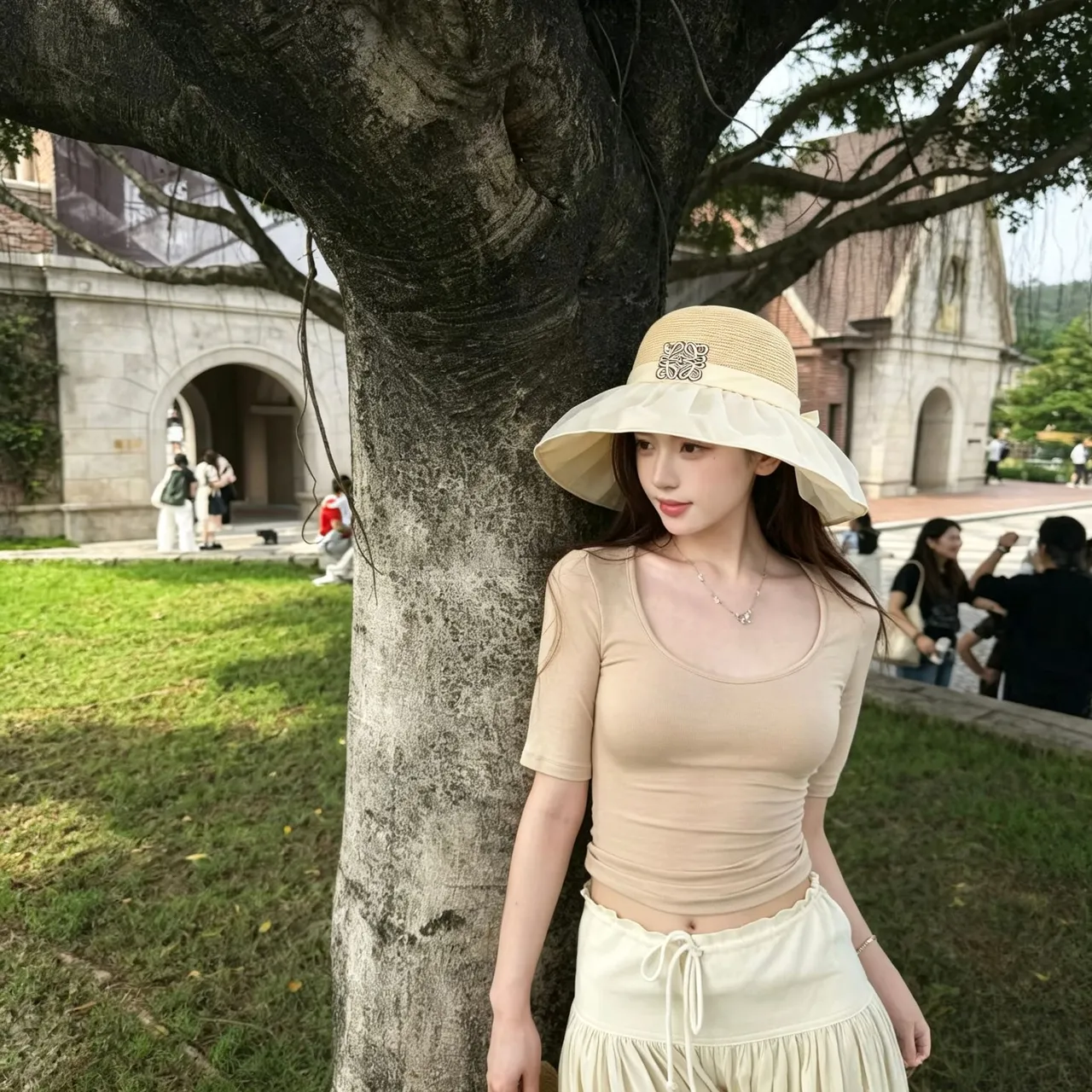 Beige Woven Straw Crown Ruffled Fabric Brim Trim Fedora 8