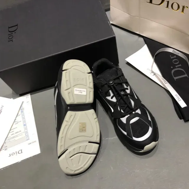 Black and Gray Layered Upper Lifestyle Sneakers 3