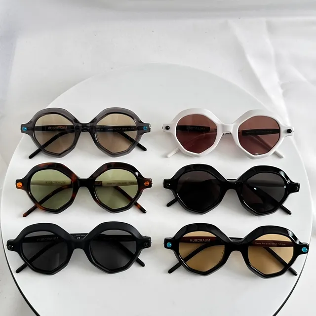 Black and Tortoiseshell Acetate Two-Tone Temple Sunglasses 3