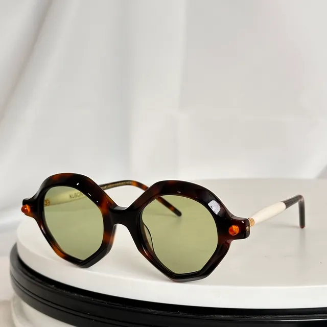 Black and Tortoiseshell Acetate Two-Tone Temple Sunglasses 6