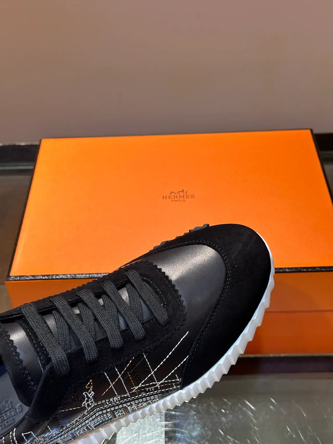 Black and White Architectural Line-Art Low-Top Lifestyle Sneakers 3