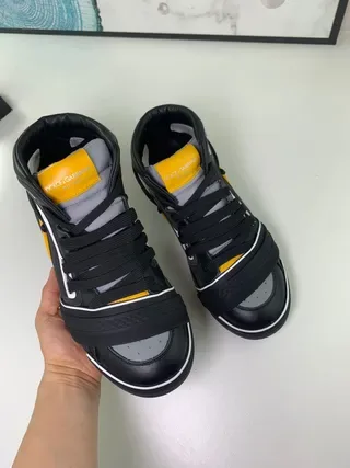 Black and Yellow Contrast-Panel High-Top Lifestyle Sneakers 2