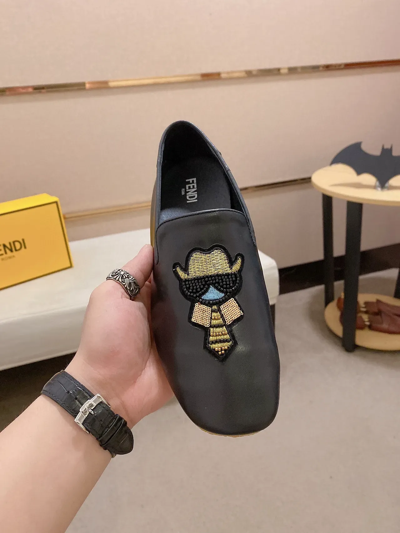 Noir Beige Cuir Brodé Motif Vamp Loafer 8