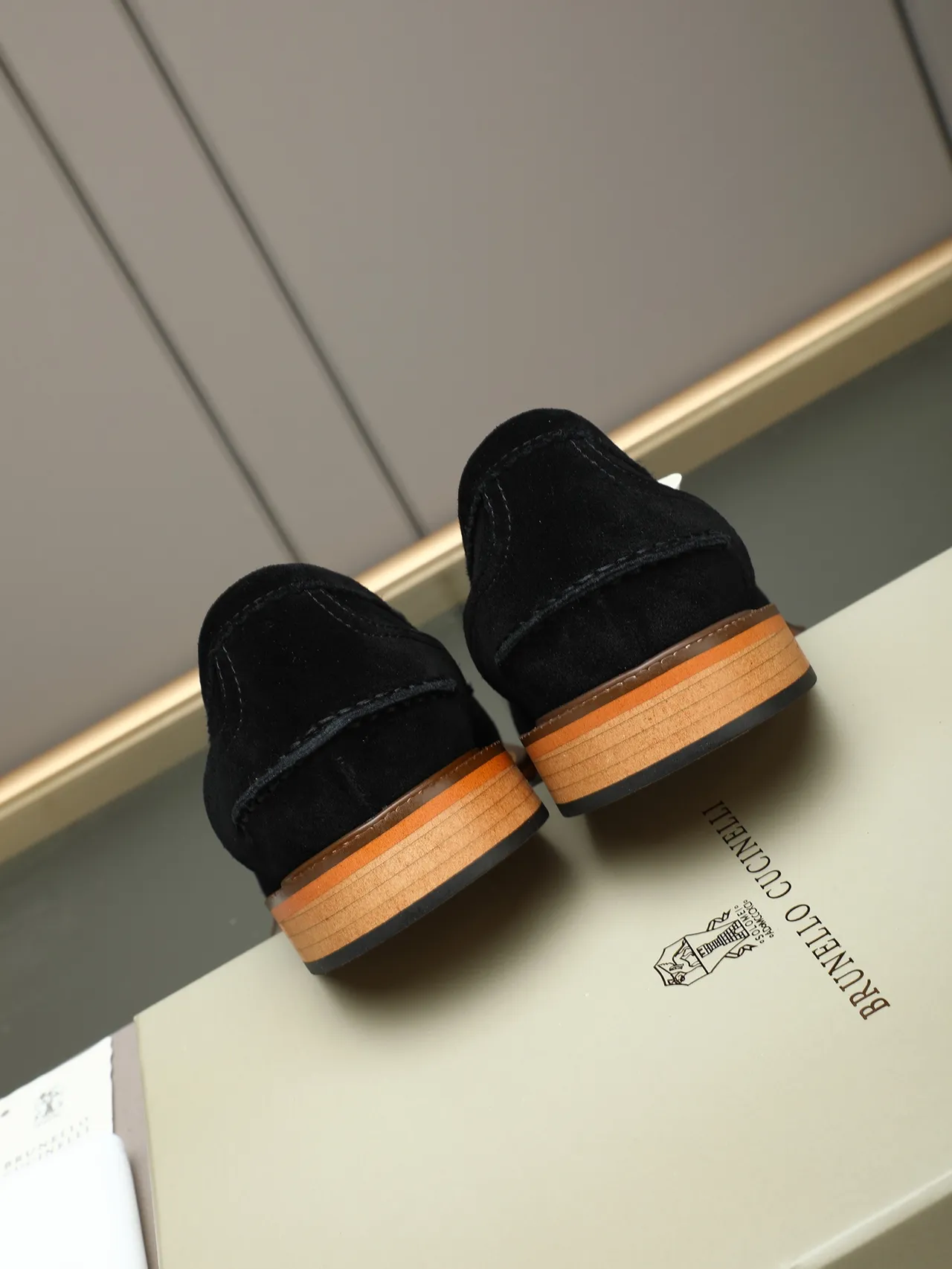 Black Brown Suede Moc-Toe Stitching Loafer 3