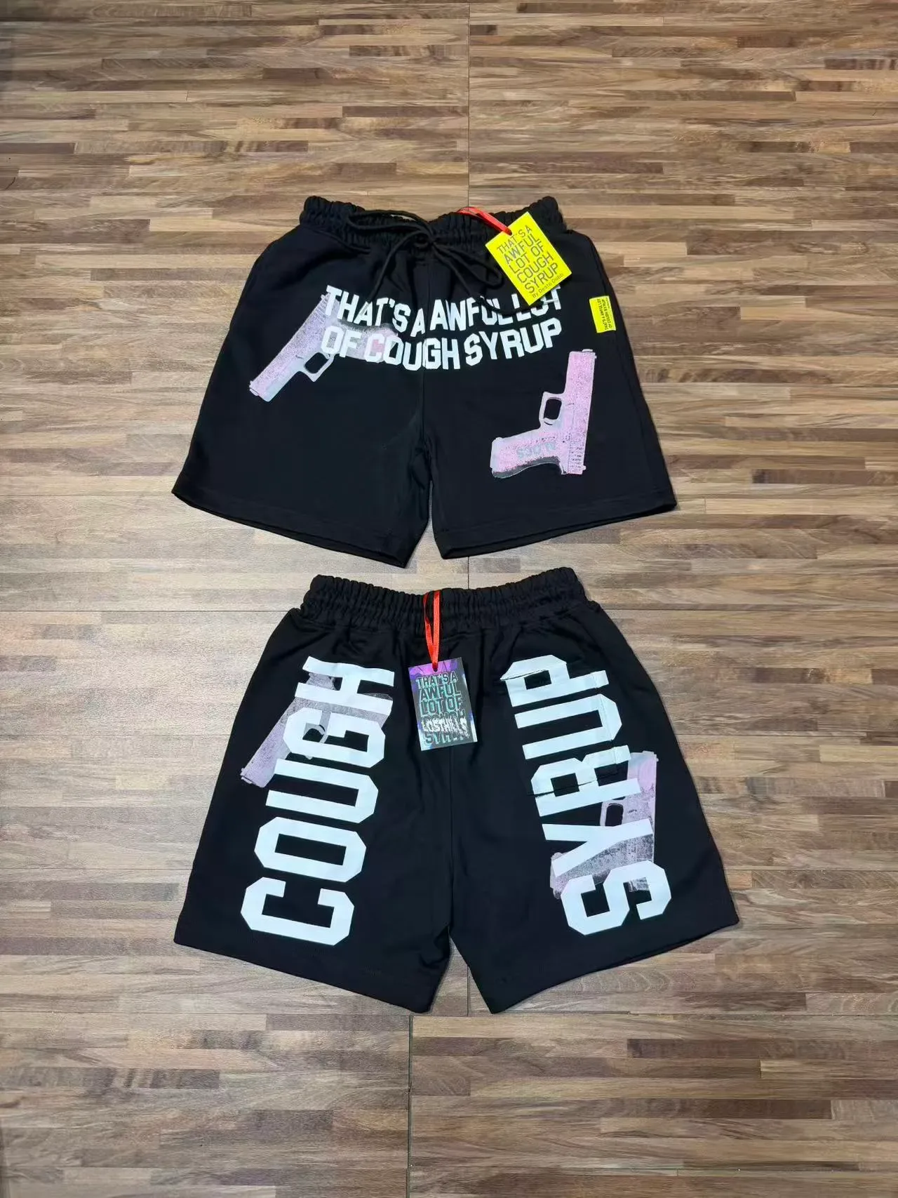 Black Graphic-Print Drawstring Waist Oversized Shorts 7