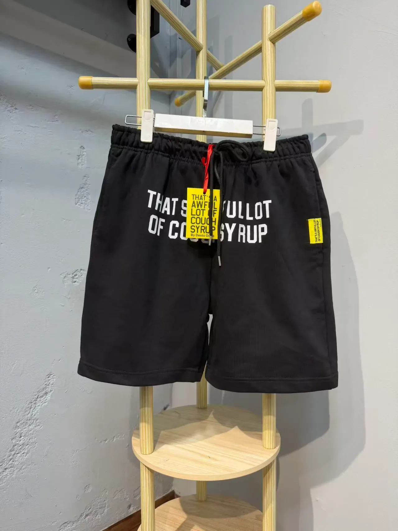 Black Graphic Print Elastic Waist Shorts 8