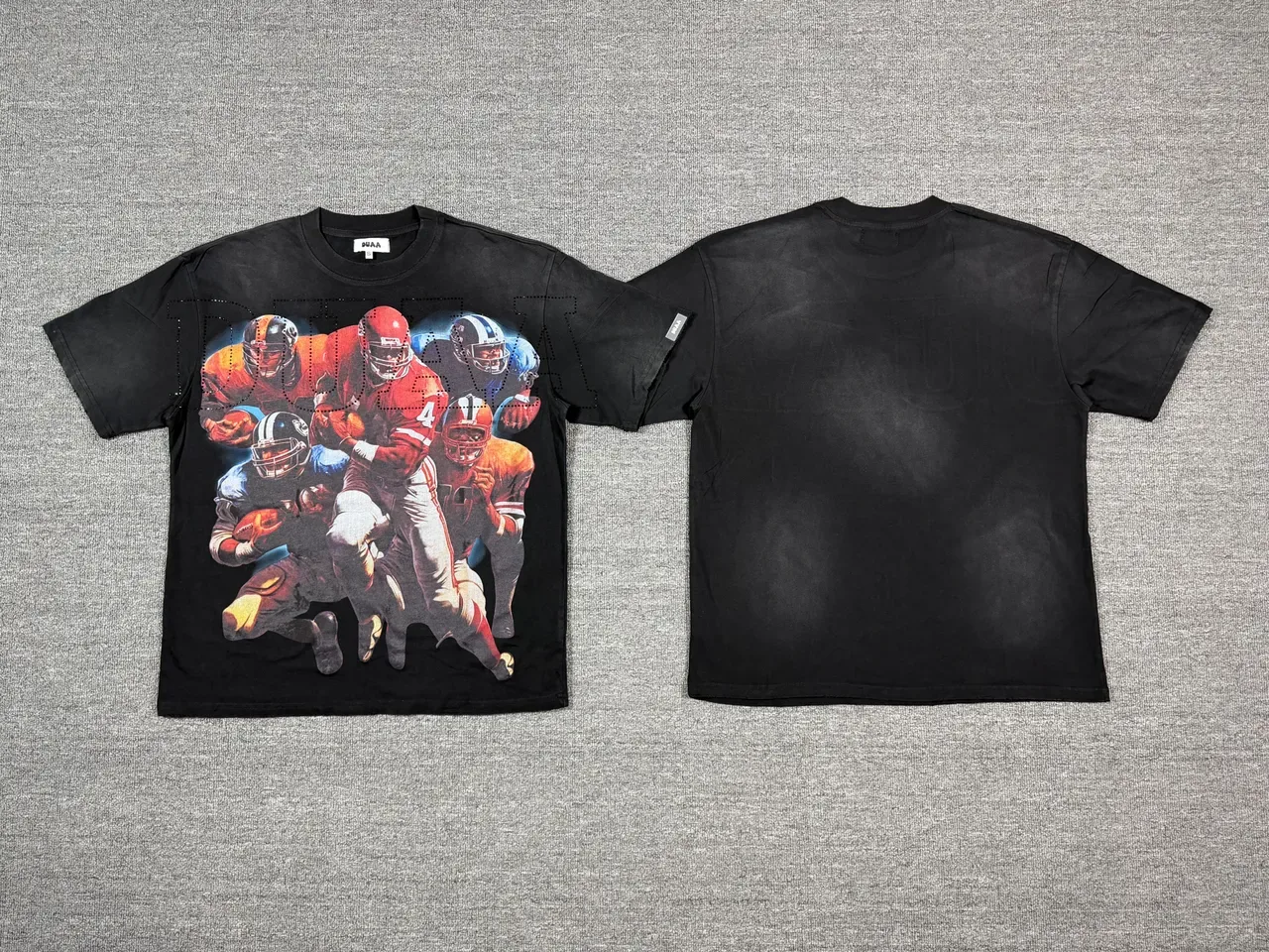 Black Graphic-Print Photorealistic Football Scene T-Shirt 5