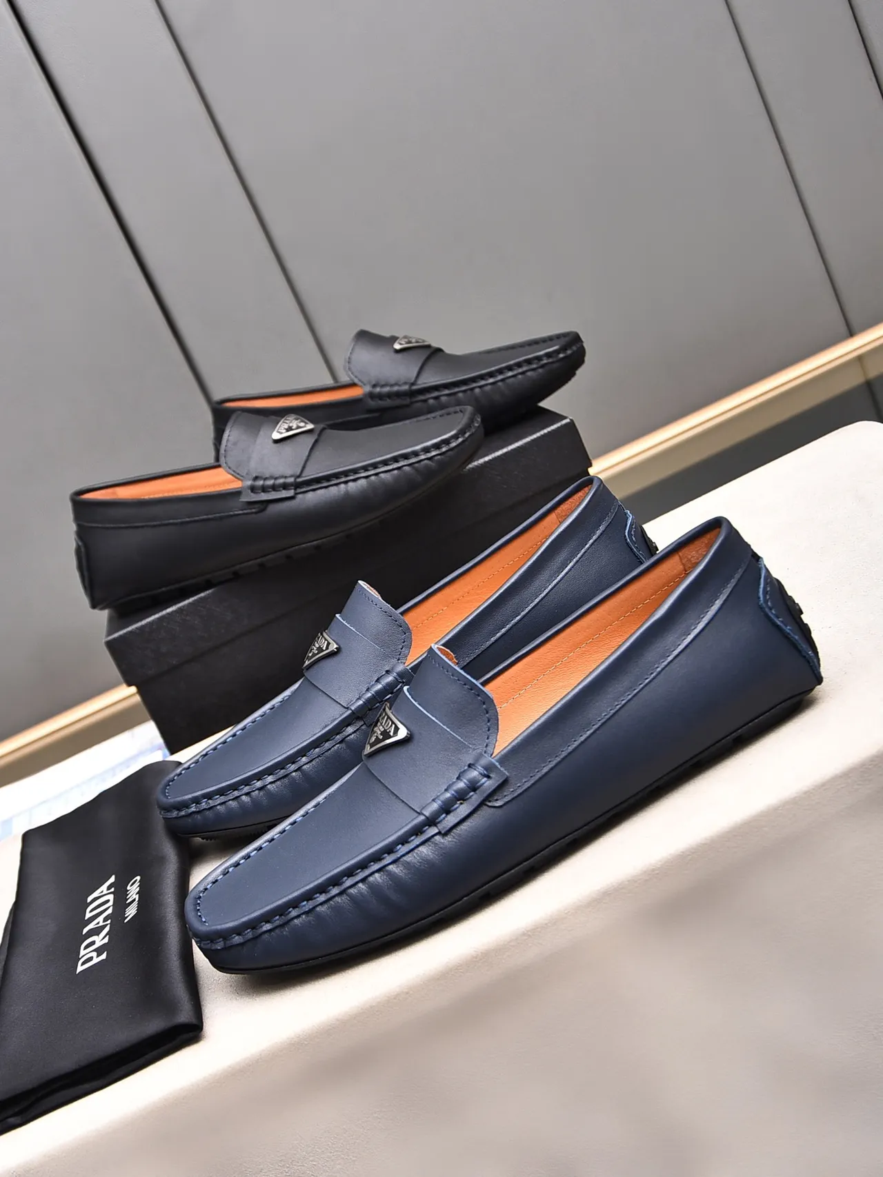 Black Orange Leather Moc-Toe Stitching Loafer 2