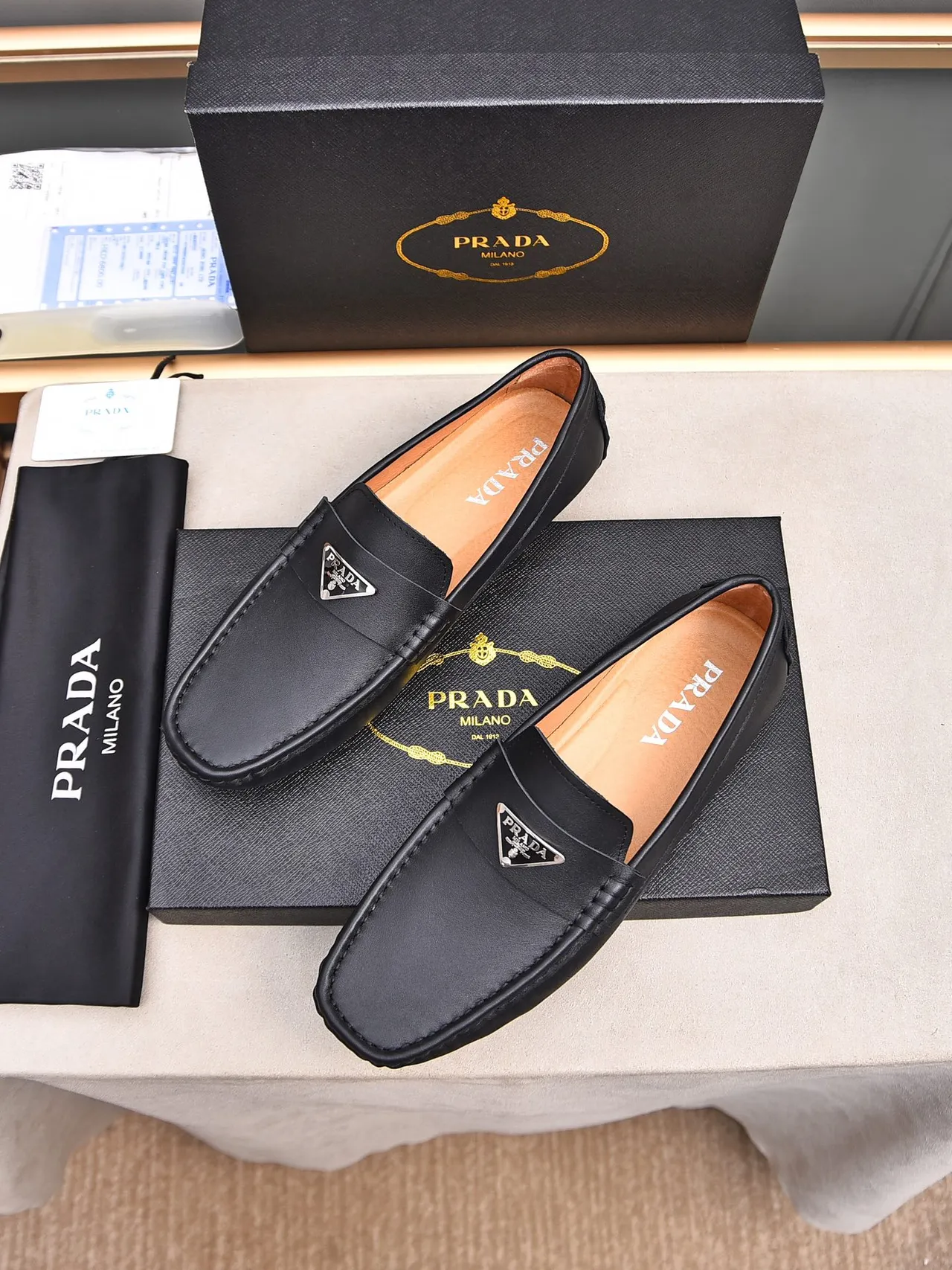 Black Orange Leather Moc-Toe Stitching Loafer 3