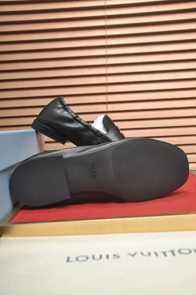 Black Penny Elasticated Heel Loafer 3