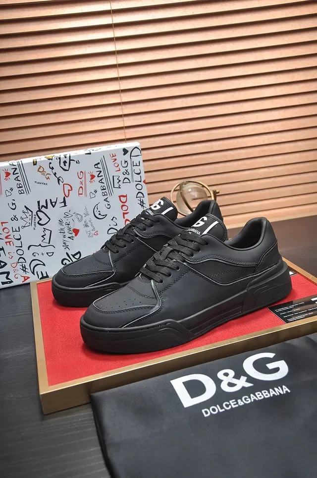 Black Platform Sole Lifestyle Sneaker 7