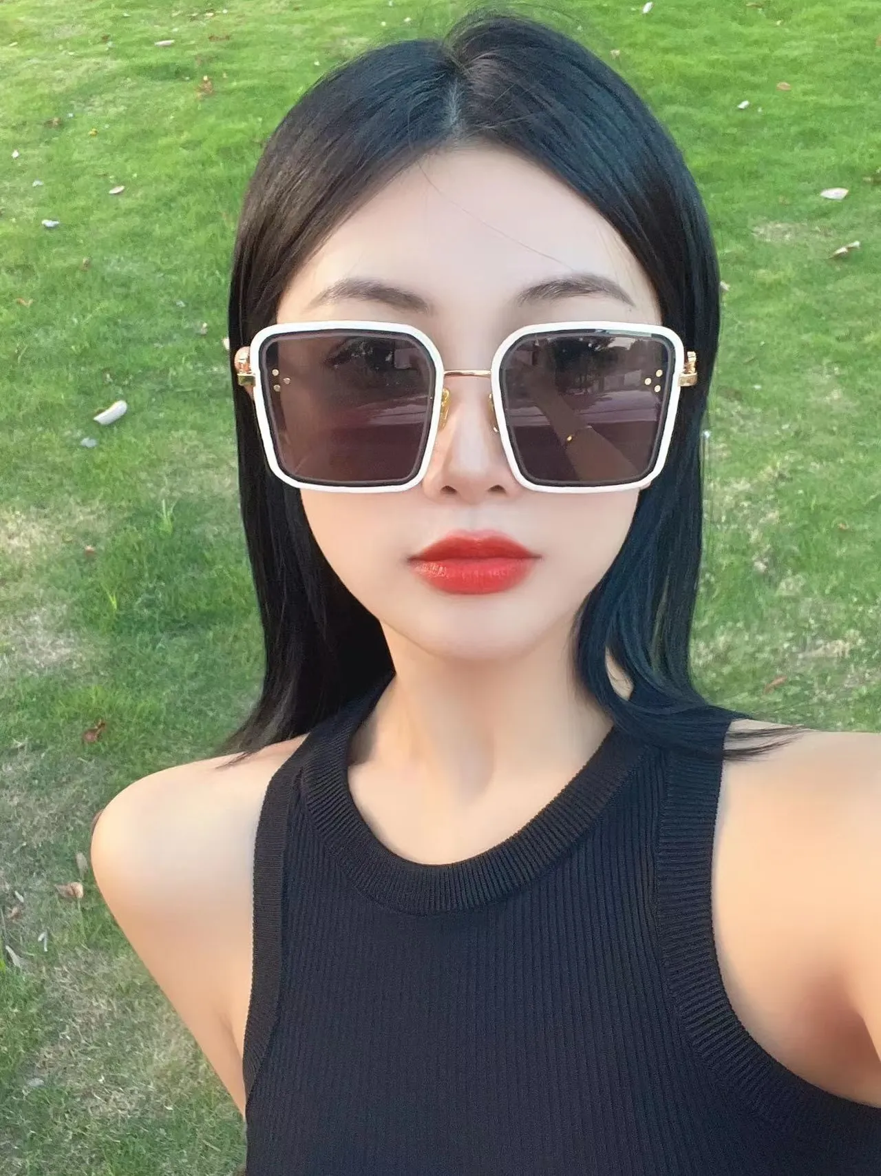 Gafas ópticas marco cuadrado oversized negro y plata frente grueso 2