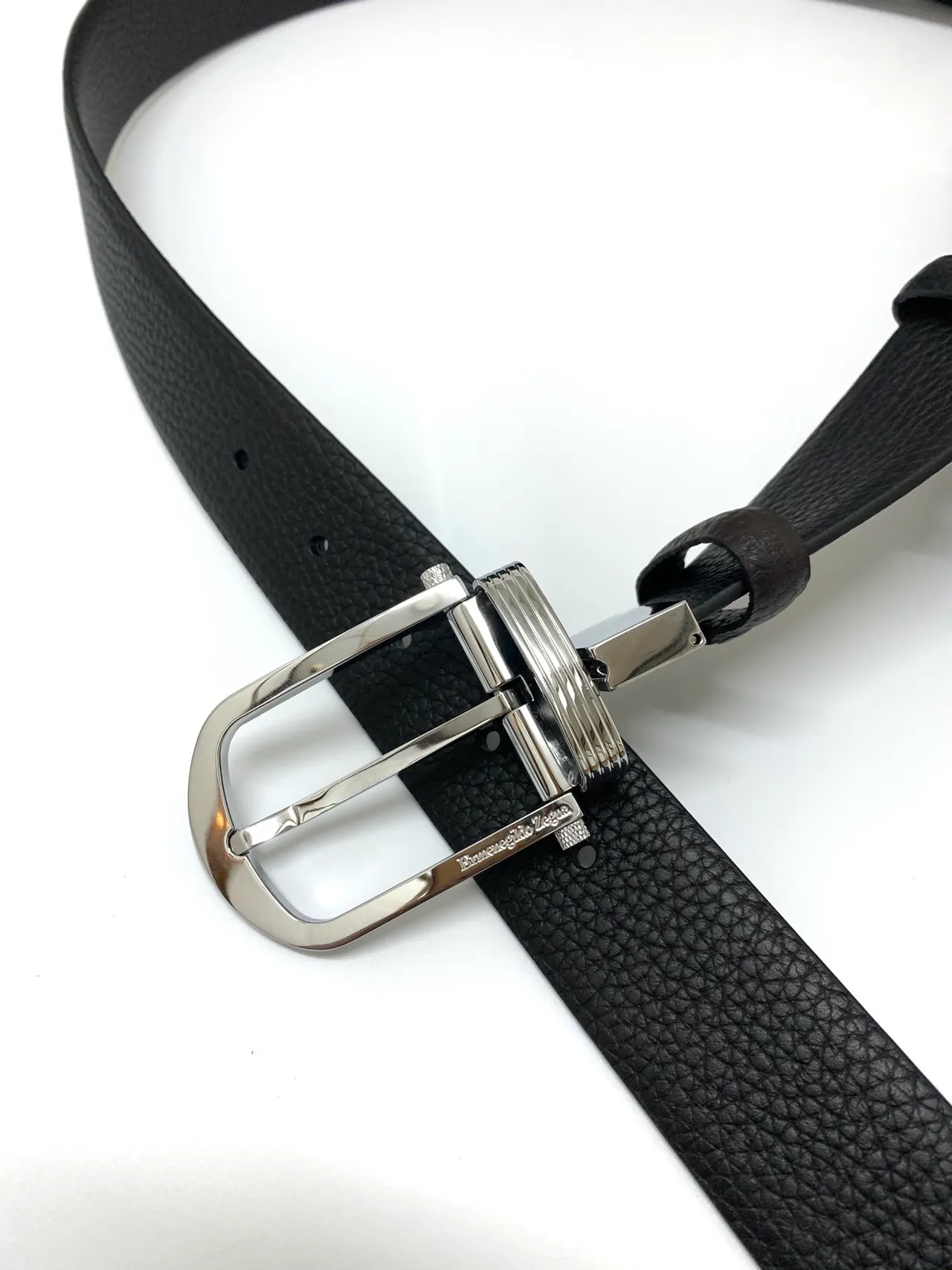 Black Silver Pebbled Reversible Buckle Leather Belt 3