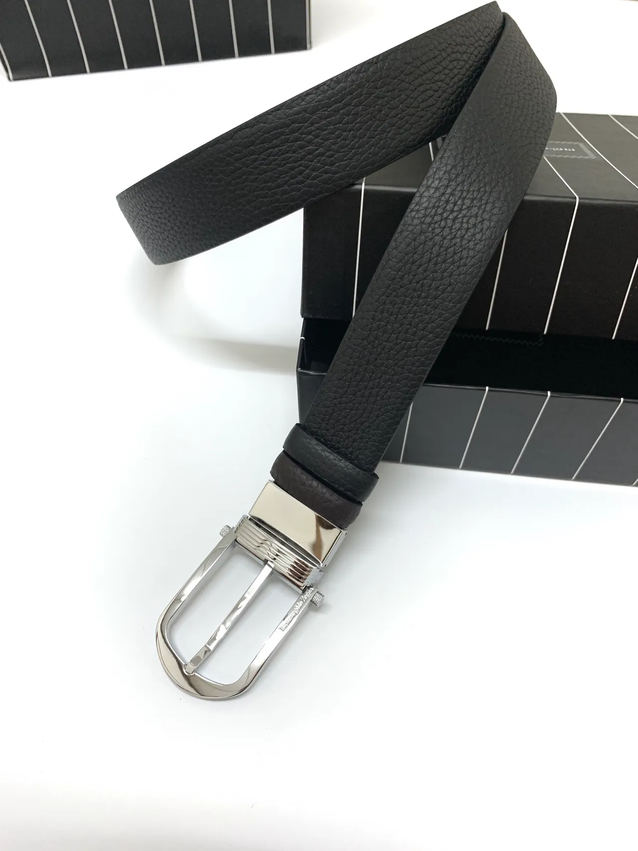 Black Silver Pebbled Reversible Buckle Leather Belt 8