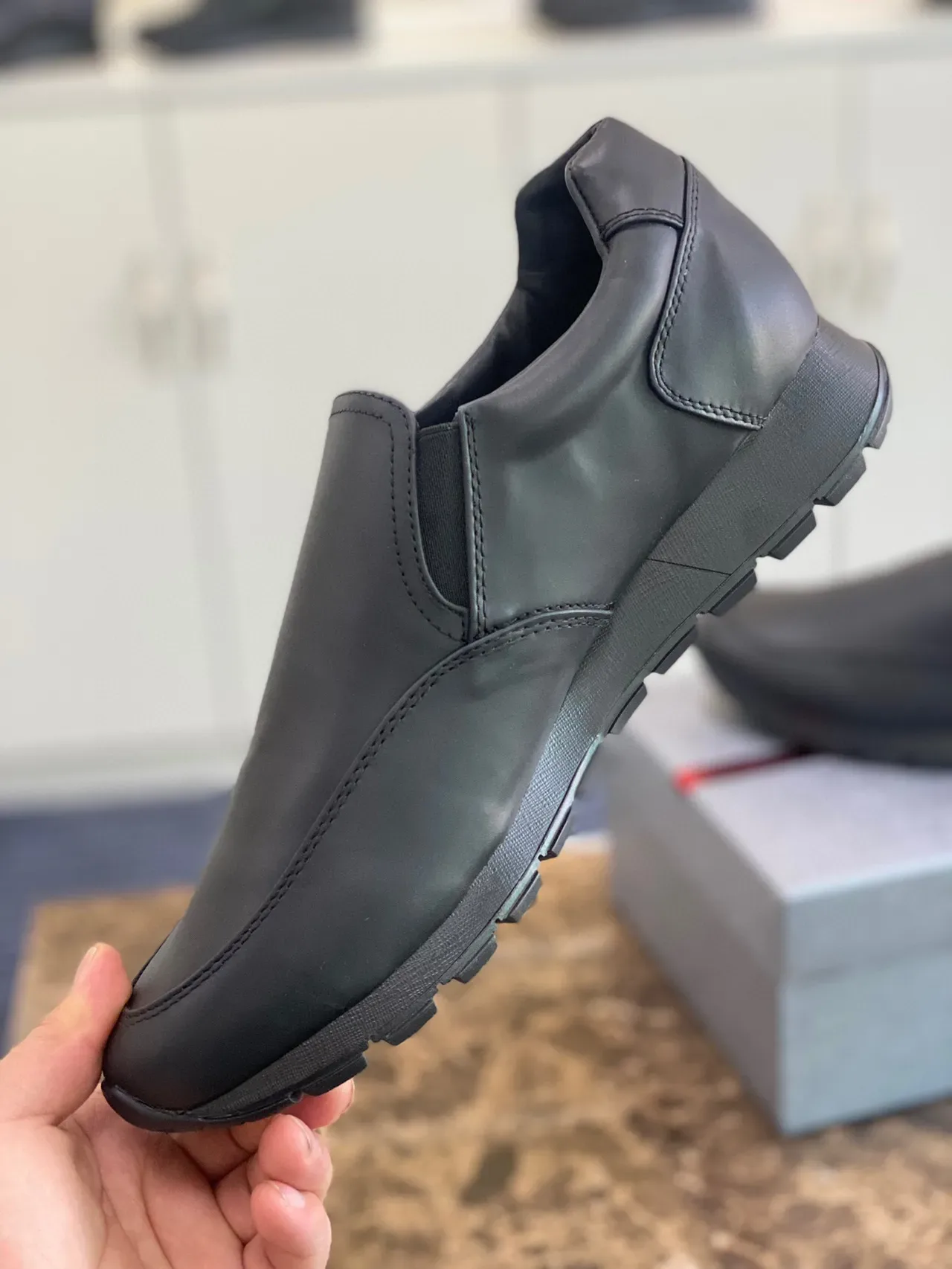 Black Slip-On Elastic-Side Casual Shoes 2