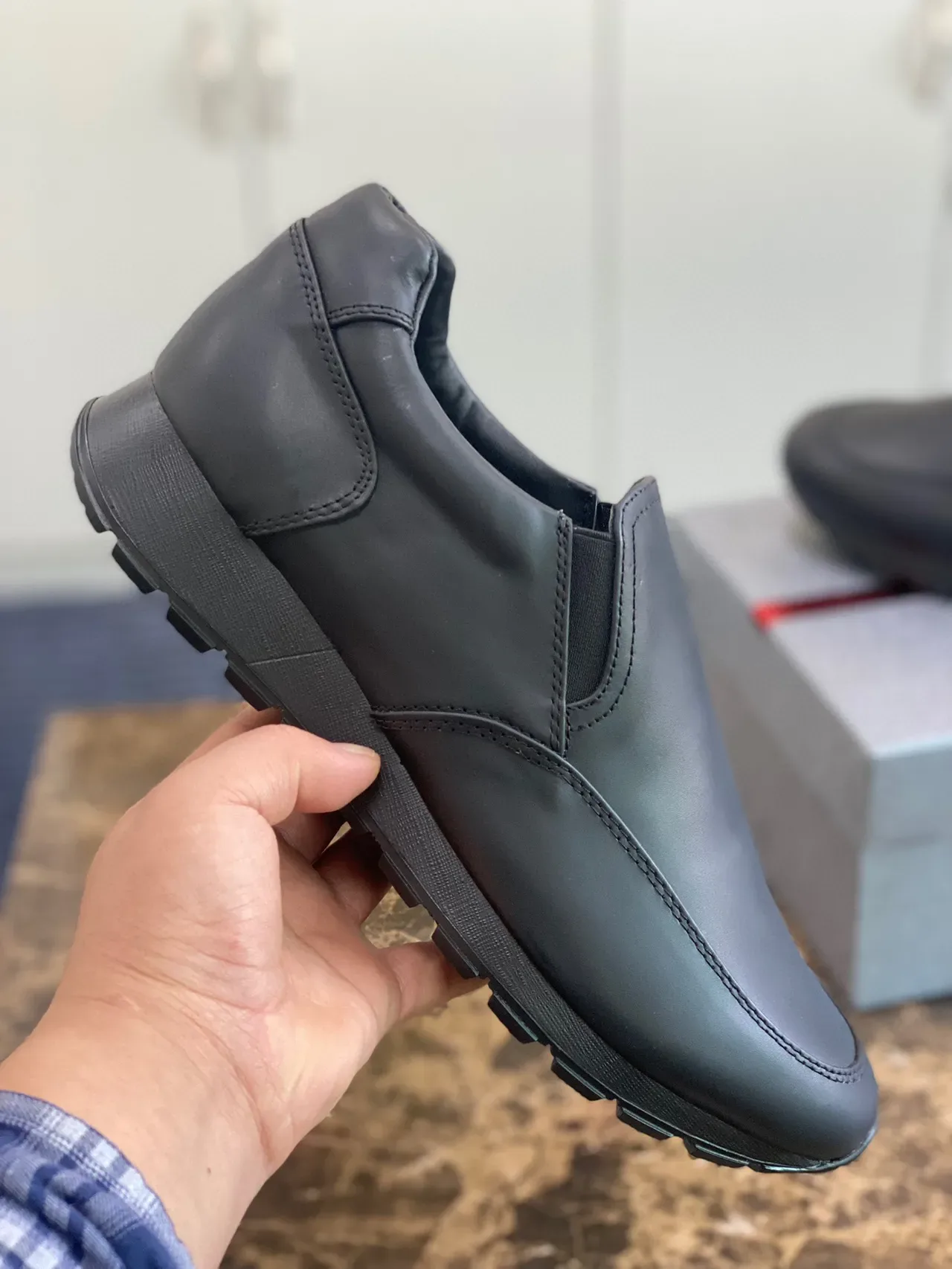 Black Slip-On Elastic-Side Casual Shoes 4