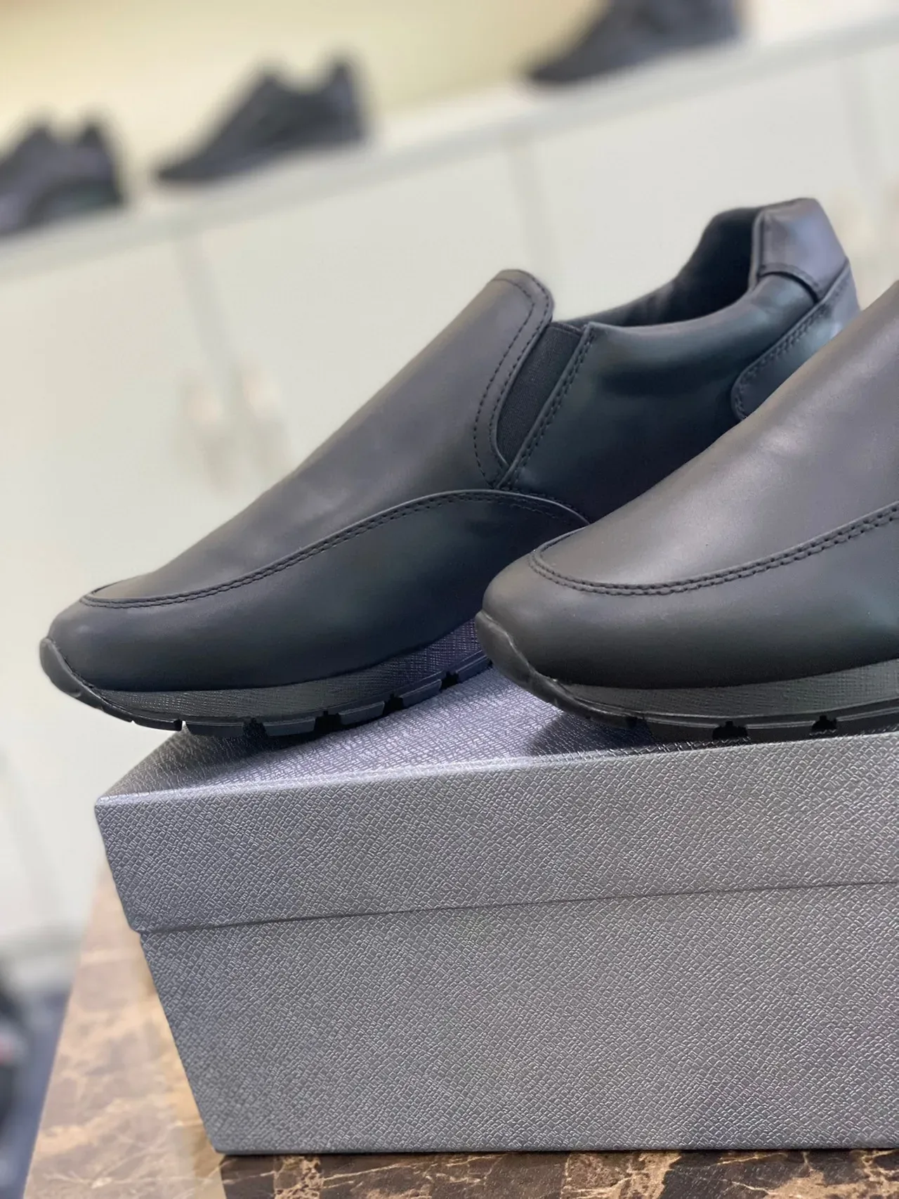 Black Slip-On Elastic-Side Casual Shoes 8